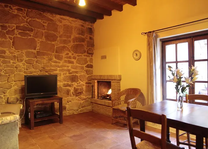 La Casona De * El Royo
