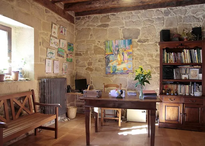 La Casona De * El Royo